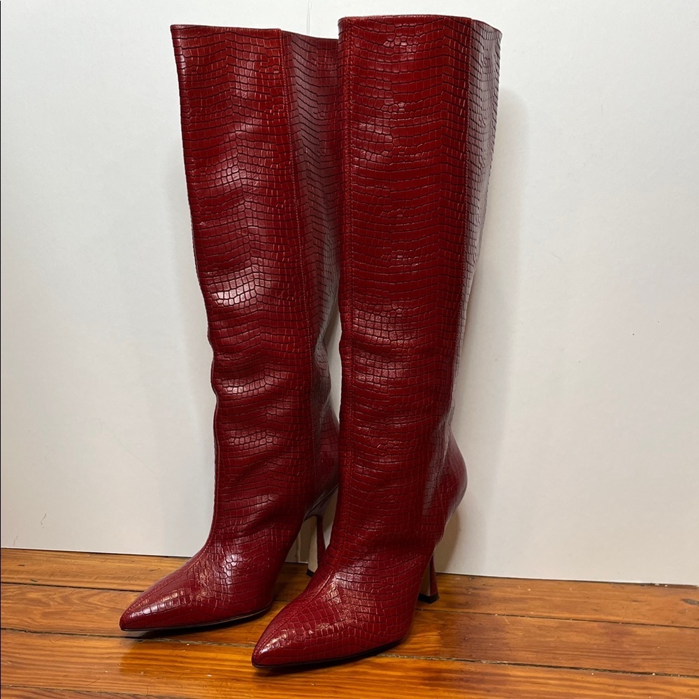 Stuart Weitzman Classic Red Croc-Embossed Knee-High Pull-on Boots Sz8